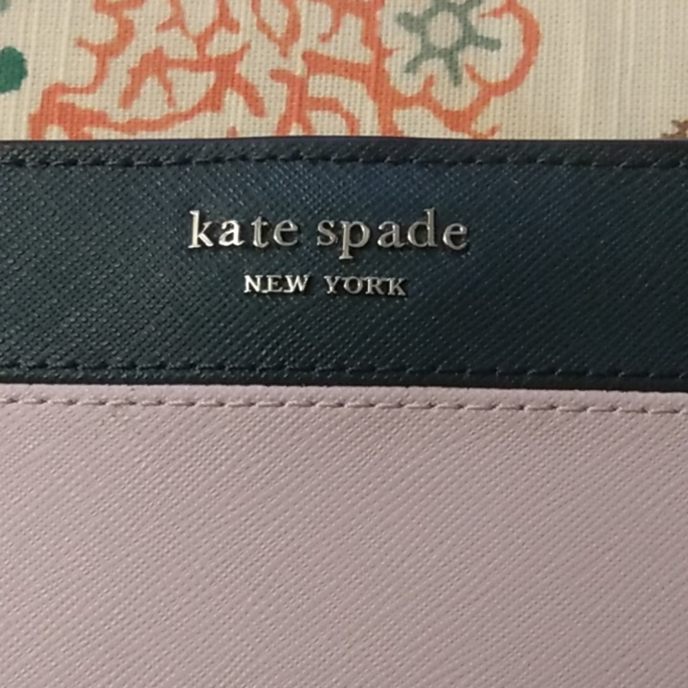 Kate Spade - Picture 2 of 5